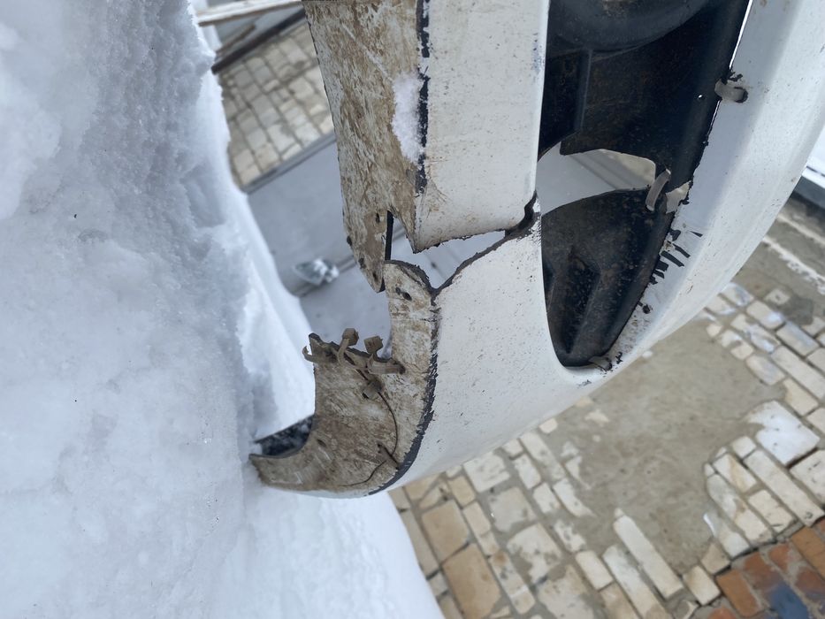 Продам бампер приора