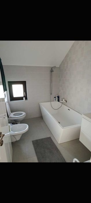 Proprietar inchiriez sau vând casă  complet mobilata 170 mp