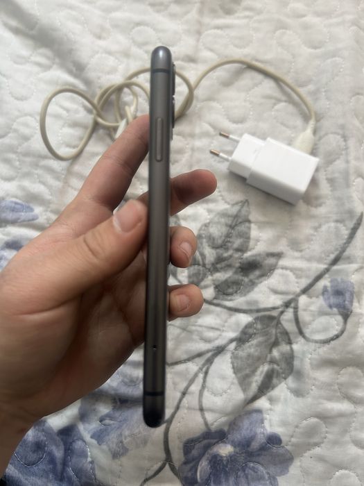 Iphone 11 64 ГБ черный
