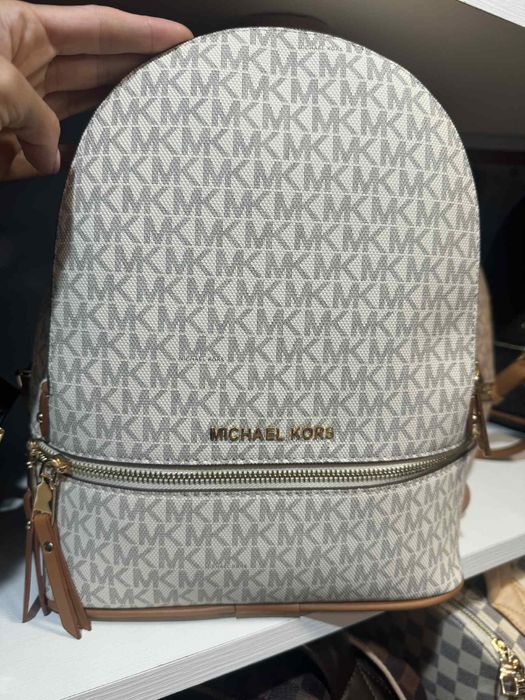 Дамска раница на Michael Kors