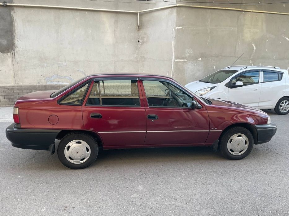 Daewoo nexia 1 1999 года