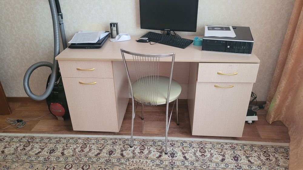 Продам шкаф купе кровать стол