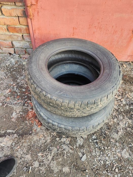 Продам 2 колеса,размер 225/70