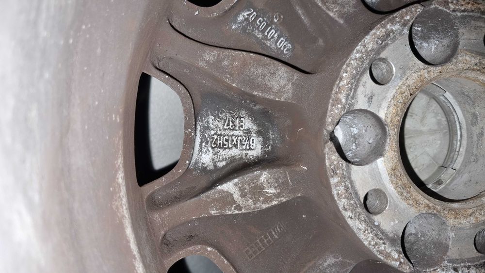 Джанти със зимни гуми R15 за Mercedes C class