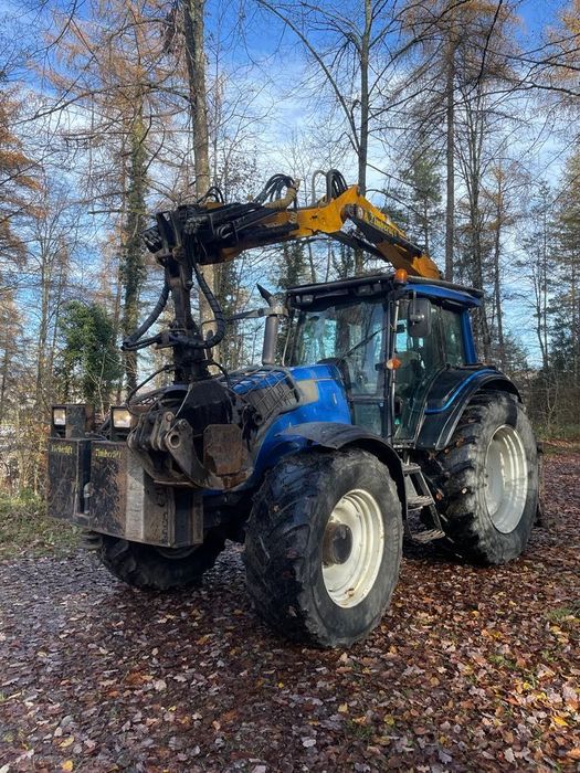 Tractor Valtra T191H 210CP separat macara forestiera cu telecomanda