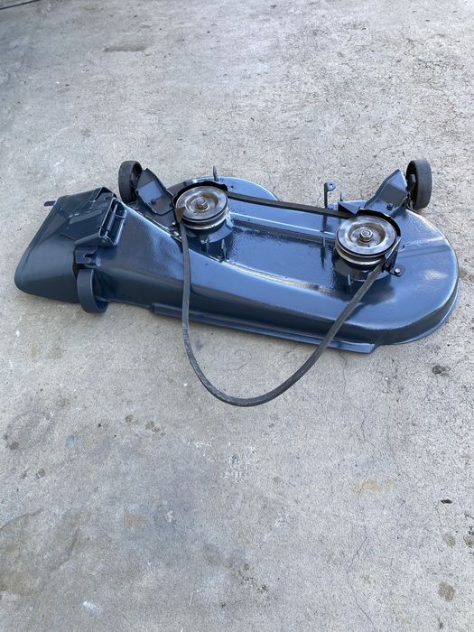 Masa de taiere tractoras tuns gazon