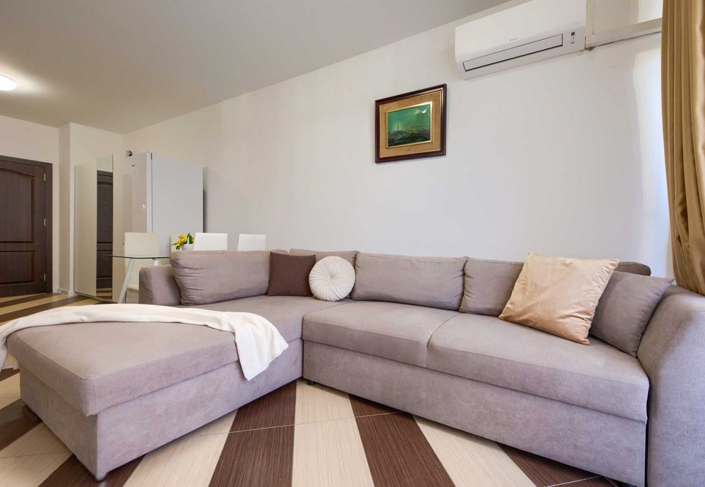 На плажа! Двустаен с две бани с гледка море в комплекс Хевън!