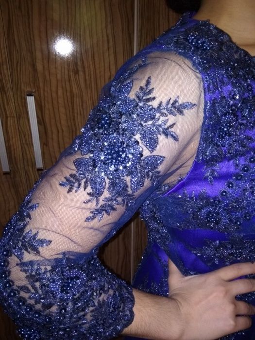 Продам нарядное вечернее платье