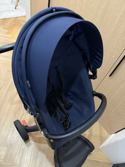 Продается коляска Stokke Xplory V6