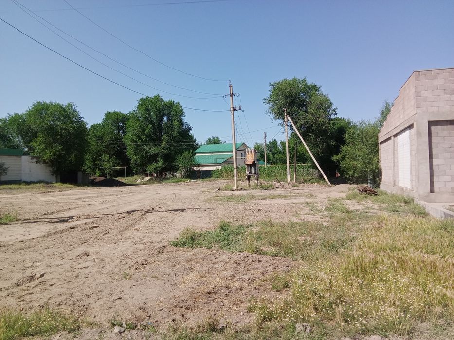 Продается участок вдол трассы