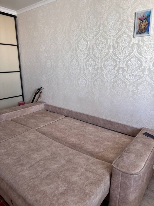Продам хороший диван