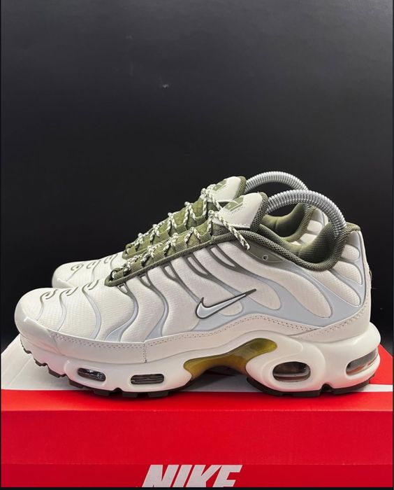 Nike Air Max Plus Phantom Neutral Olive - 40,41,42,43,44,45,46