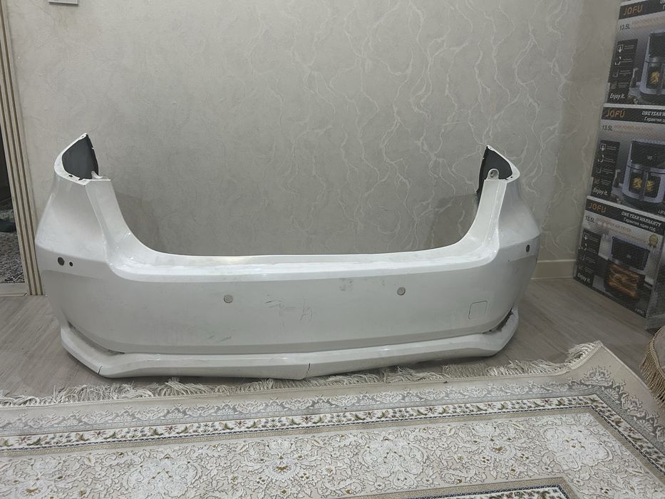 Бампер на toyota Corolla e210