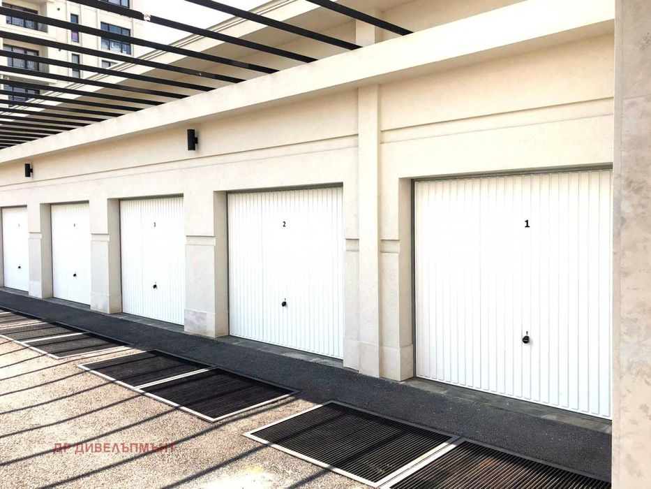 Дава се под наем Двустаен апартамент в София, Манастирски ливади - 78 кв.м за 697.17 € - Снимка #12