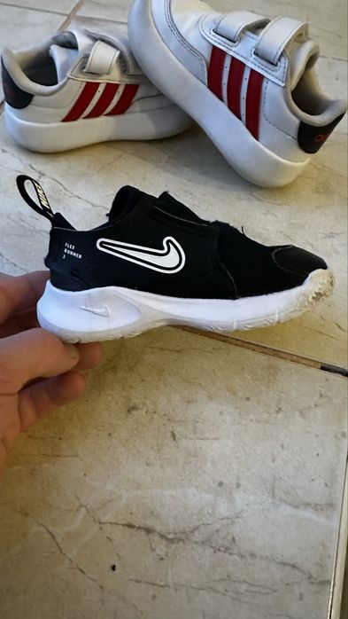 Adidasi Nike copii marimea 23,5