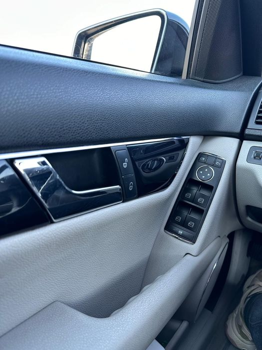 Mercedes c200 an 2010