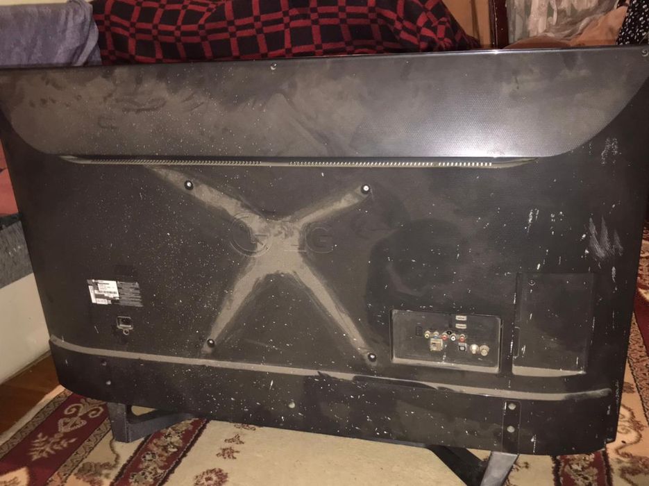 Телевизор LG.Без коробки 100^60 обьем