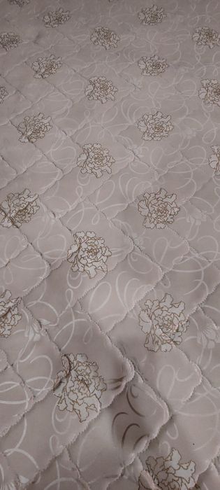 Продаётся матрас на 2х спальная кровать