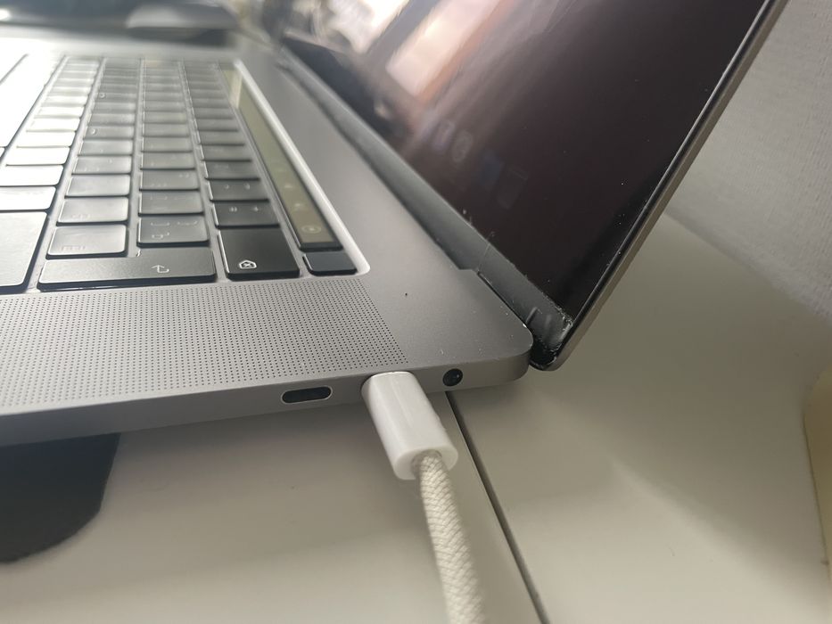 Аймак , MacBook Pro 2019