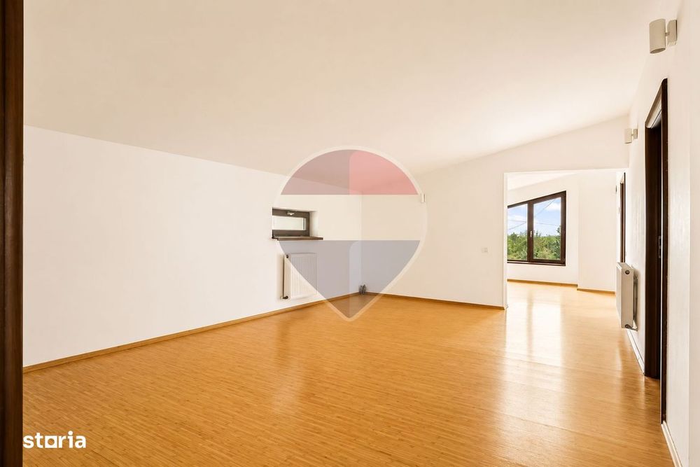 Casa individuala spatioasa cu 6 camere, cu gradina de 572 mp in Gulia