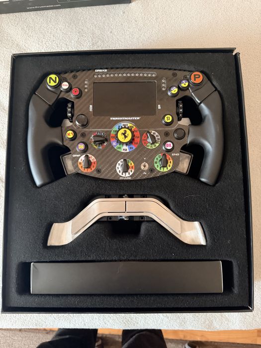 Volan Thrustmaster Ferrari SF1000 Edition + Padele T-Chrono Paddles