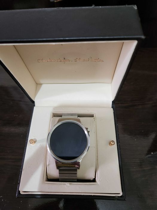 Продам Huawei watch!