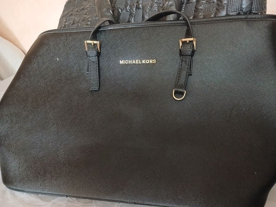 Продам сумки женские бу