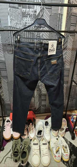 Blugi Noi super calitate.