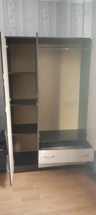 Продам шкаф самовывоз