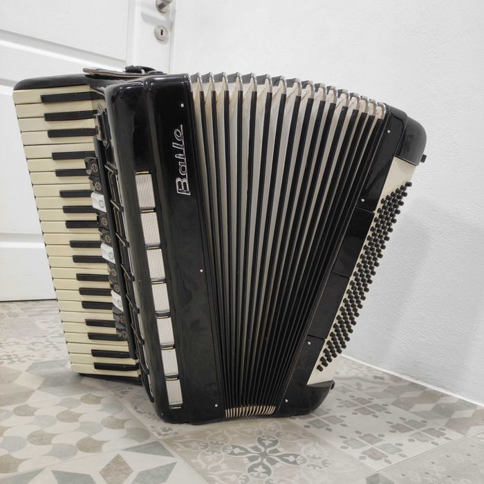 Acordeon BAILE 120basi