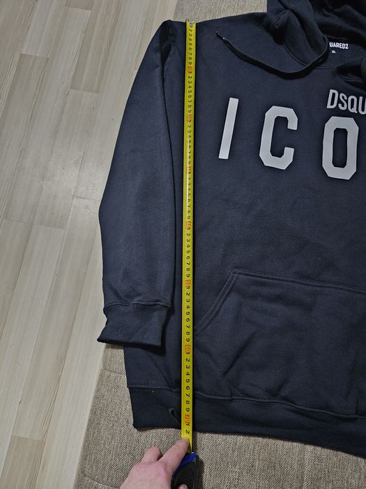 Vând hanorac cu glugă Dsquared2, nou,