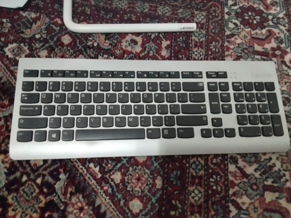 Lenovo компьютер и клавиатура и мышка