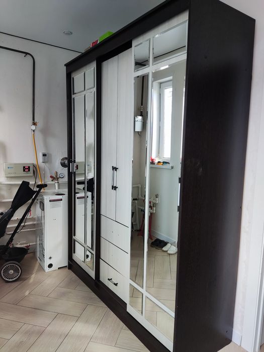 Продам шкаф купе