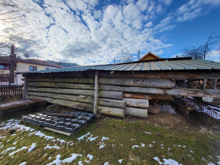 Barne cojite si uscate pentru constructii.