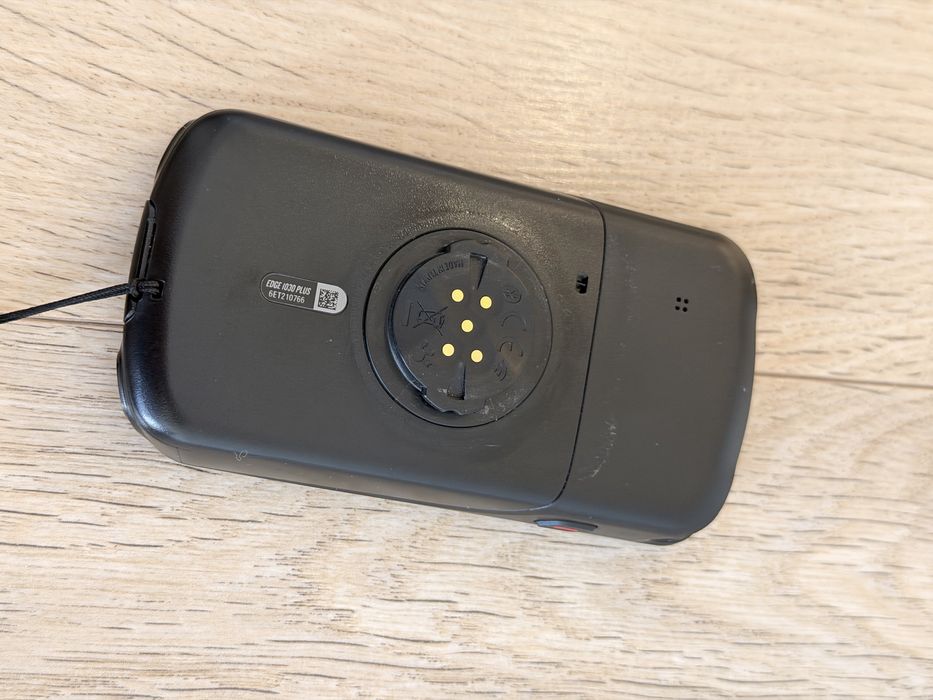 Garmin Edge 1030 велокомпьютер с GPS.