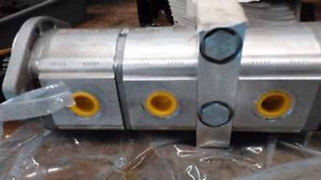 pompa hidraulica bobcat x325