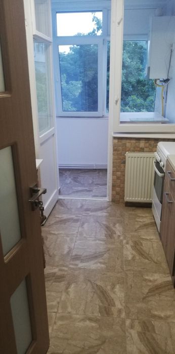 Închiriere apartament 2 camere  semidecomandat, nemobilat