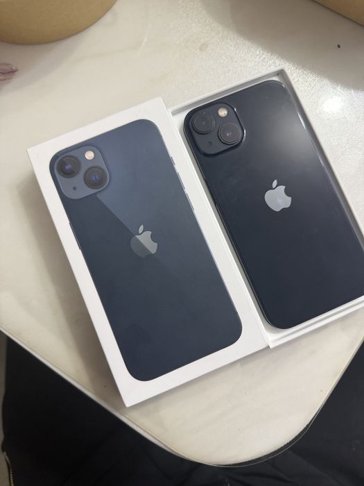 Продам Айфон 13