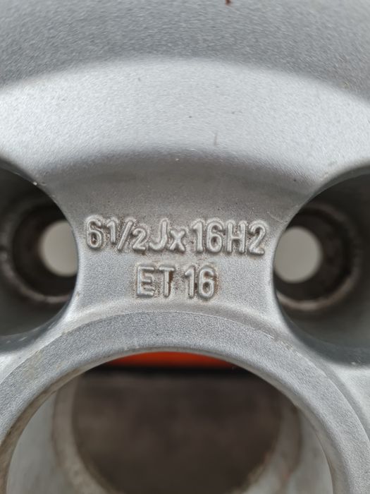 Оригинална резервна гума патерица за AUDI VW SEAT SKODA 16 цола