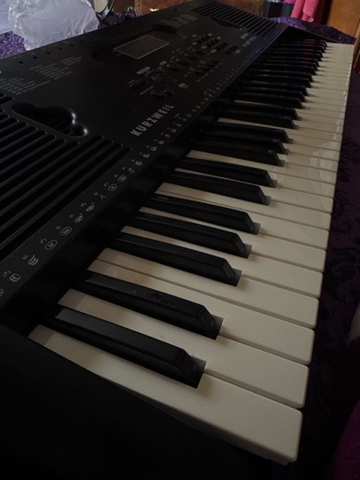 Синтезатор Kurzweil