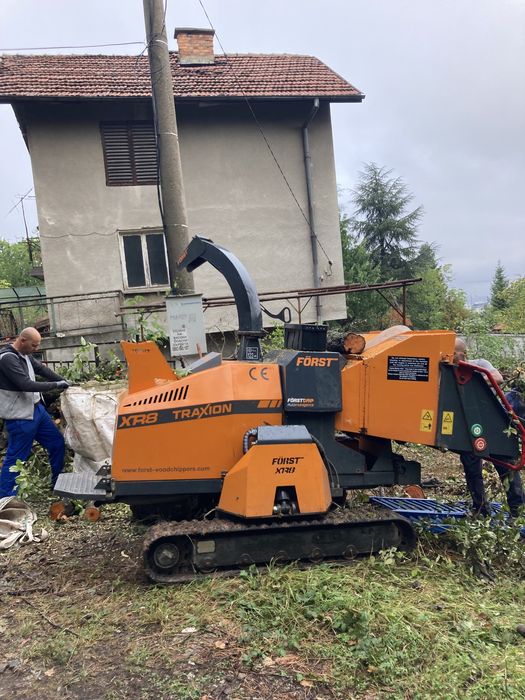 Почистване на запустели терени.