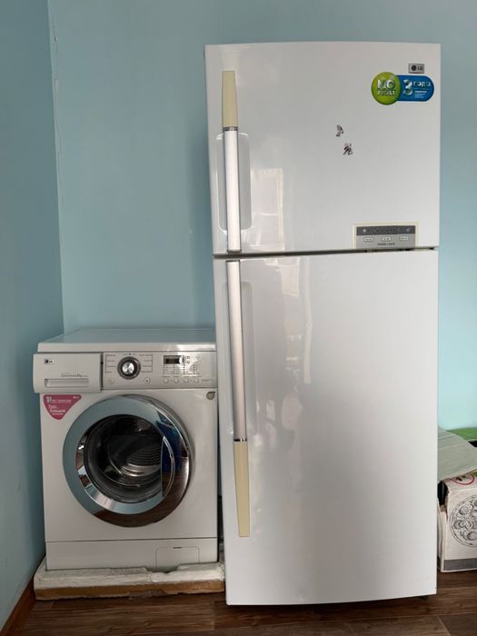 Продам срочно холодильник LG бу
