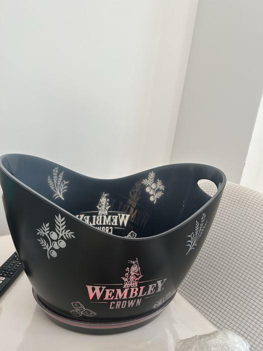 Frapiera+ doua sticle Wembley