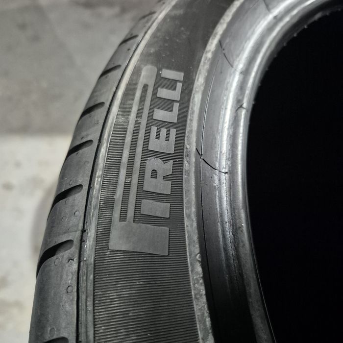 285 35 21 Pirelli Pzero