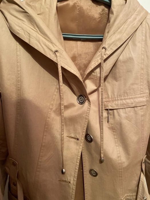 Женский плащ