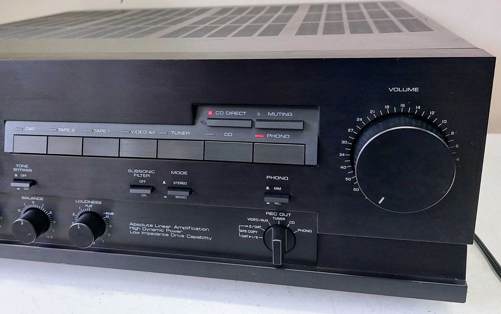 Yamaha AX 700 amplificator muzica statie made in Japan TOP colectie