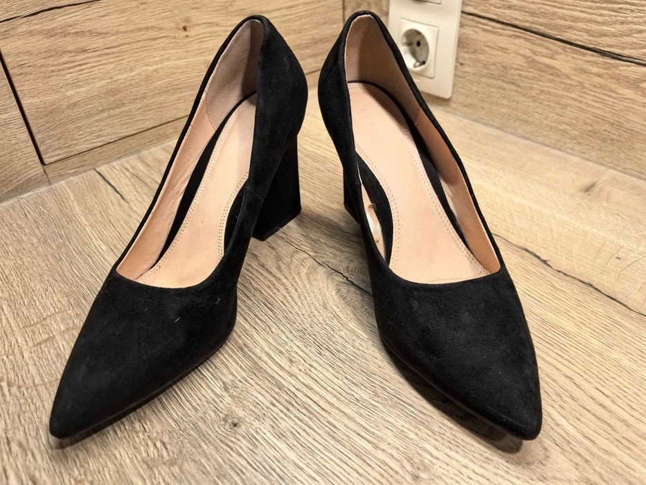 Дамски обувки размер 38