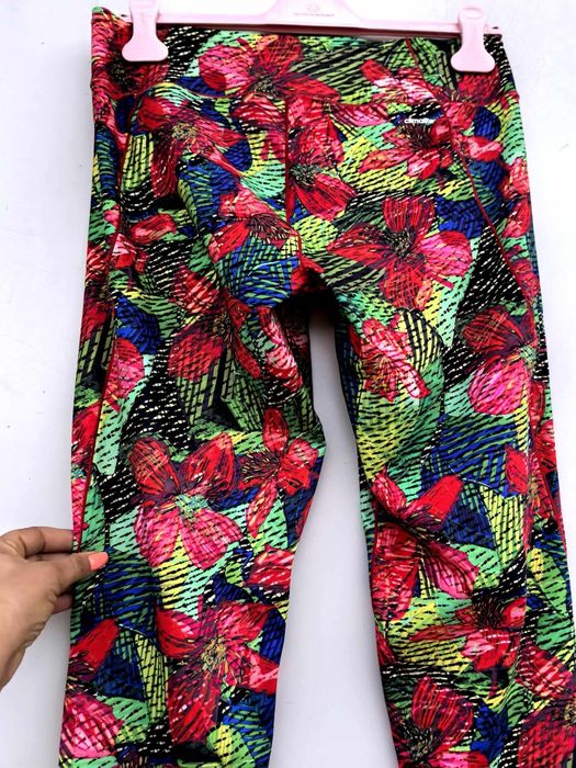 Adidas оригинален дамски клин нов Л размер