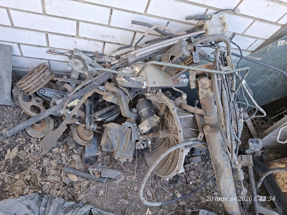 Продою автозапчасти