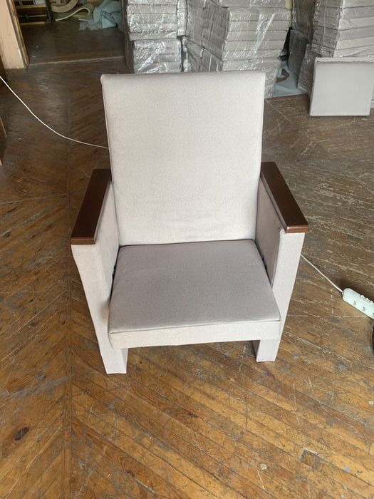 театральные кресла. кресла в зал